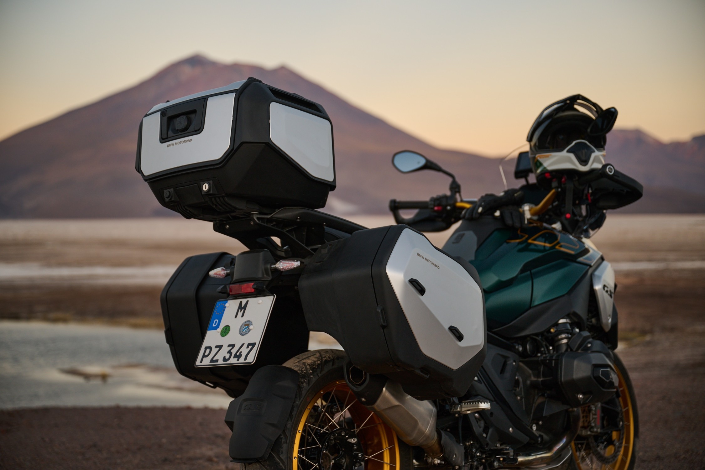 BMW Motorrad präsentiert Vario Gepäcksystem für die neue BMW R